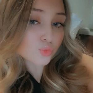 Meet your Posher, Briana